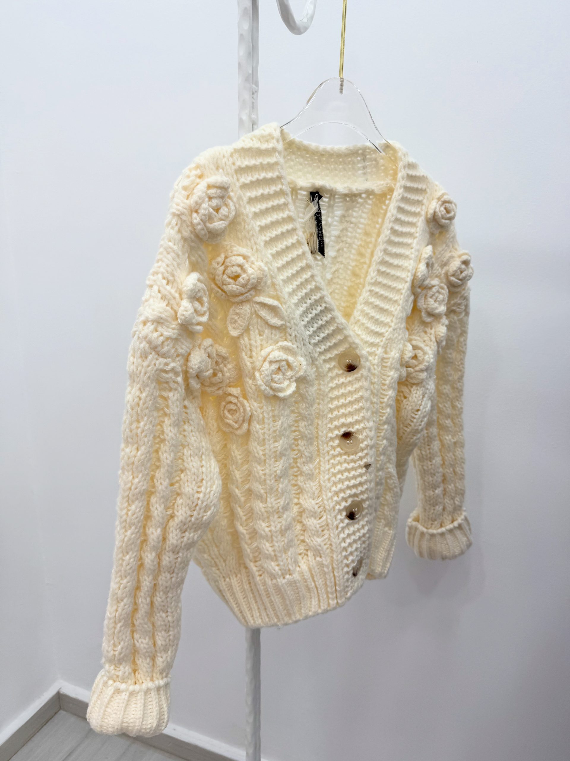 1213BFB5-2851-4C5A-B3DD-5F2DD6856750