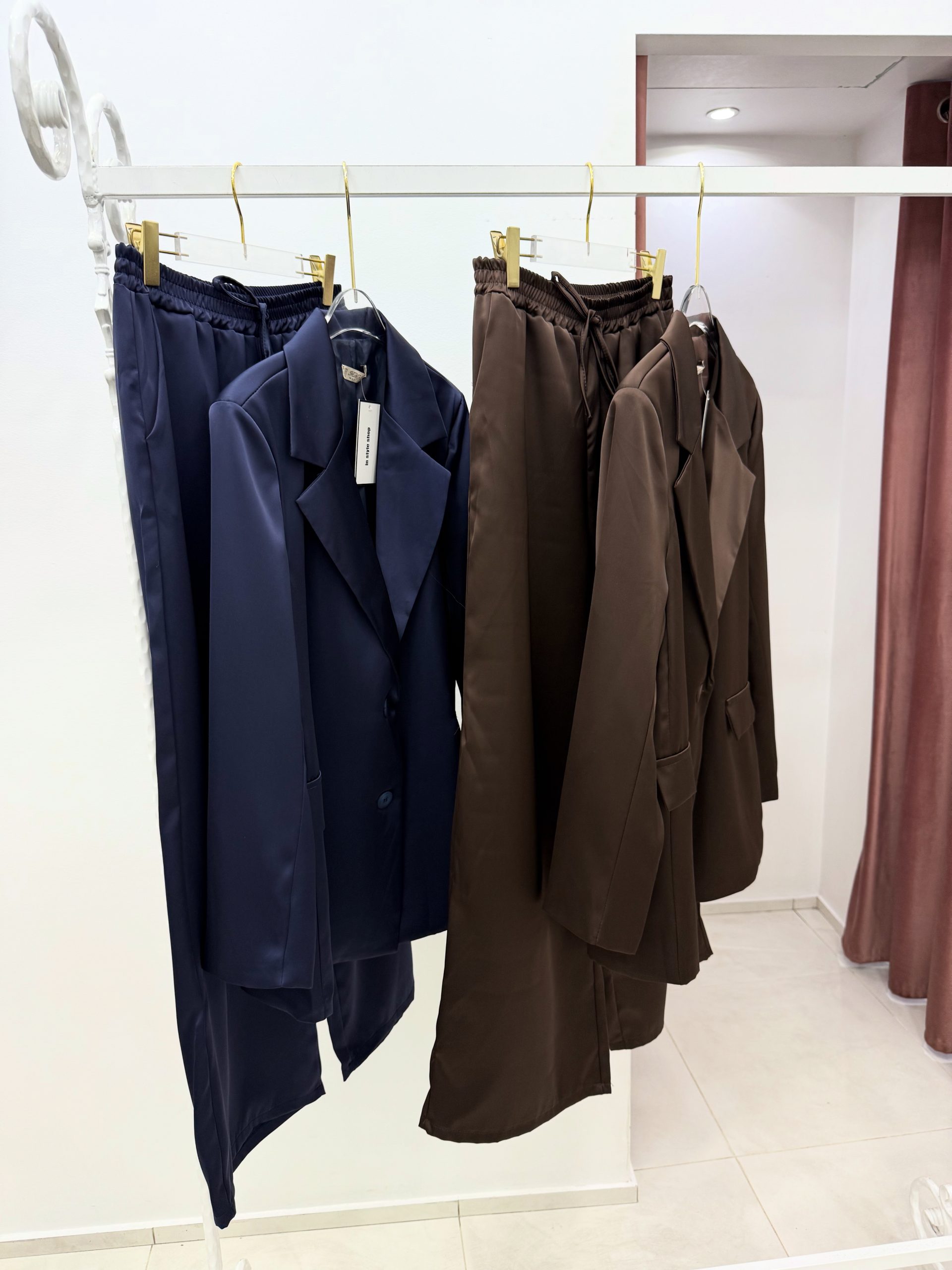 1A290C7B-3E14-4F5D-A279-90BF95E62207