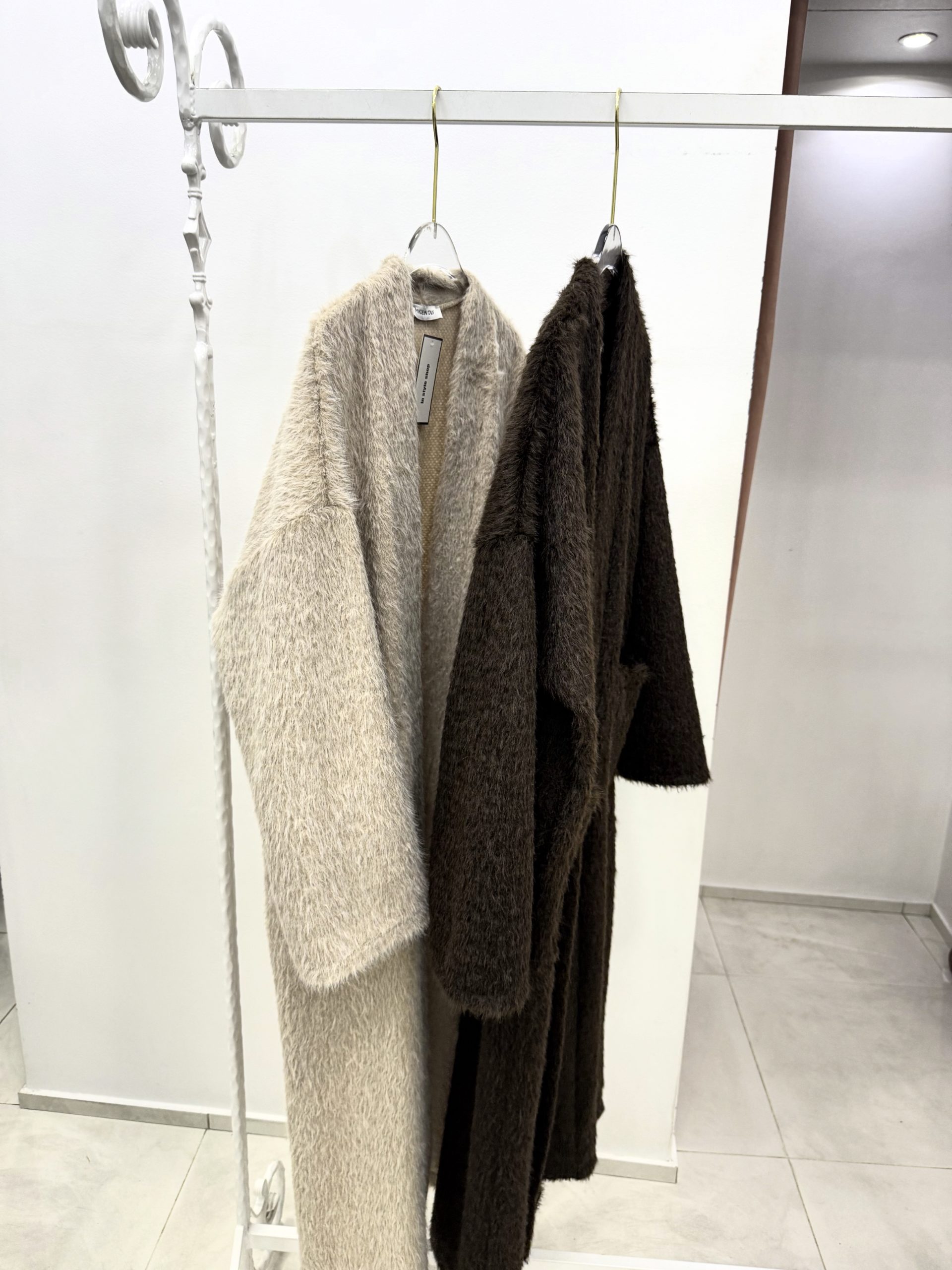 A6095747-3F3B-4EB0-A06B-CC5D71276FD7